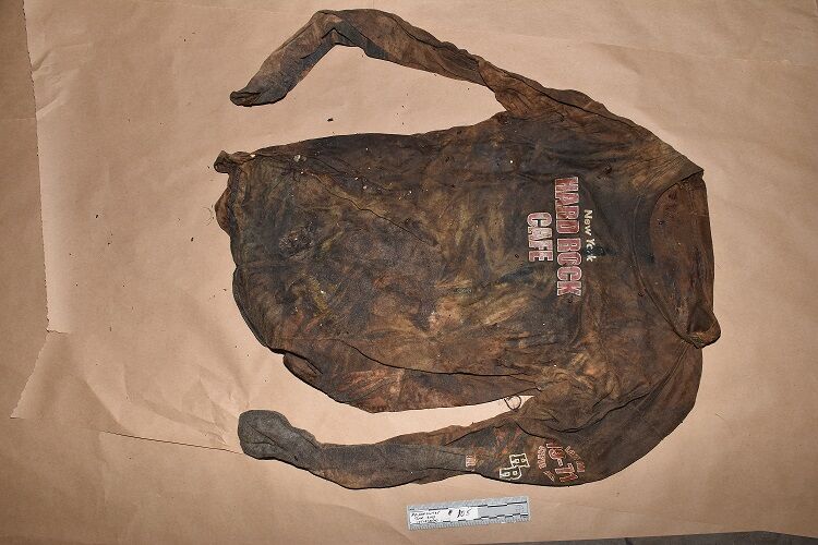 Clothing - Shirt.jpg Hard Rock Cafe T-shirt found on deceased man American Recycling Center